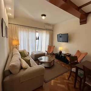 amplio-departamento-en-el-centro-de-mendoza.hotelsmendoza.com/